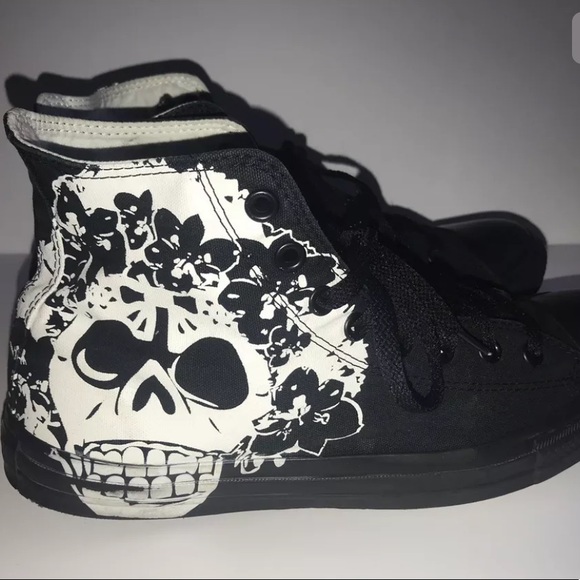 sugar skull chuck taylors